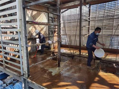 玻璃鋼冷卻塔噴霧器可以在運(yùn)行中霧化數(shù)平方米的冷卻水,圓形玻璃鋼冷卻